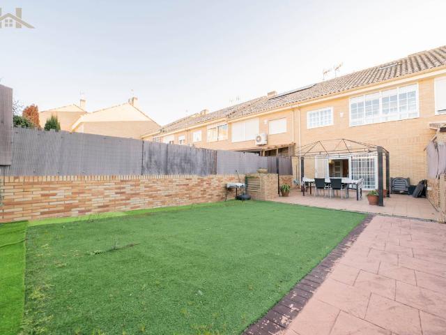 Chalet en venta en Arroyomolinos, Madrid