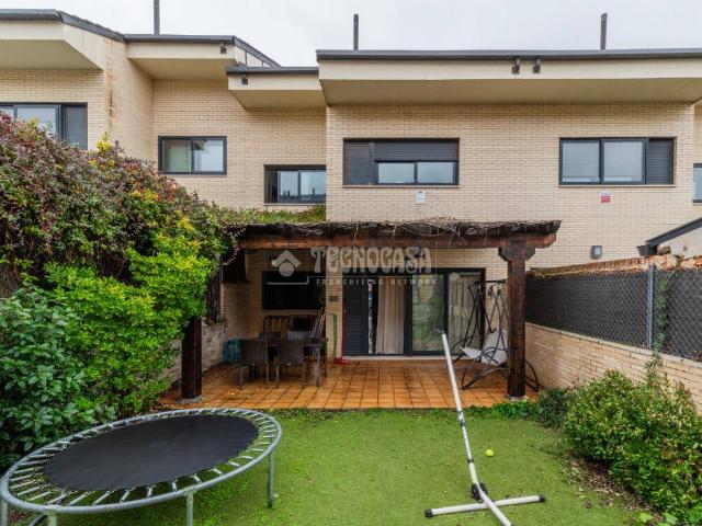 Chalet en venta en Arroyomolinos, Madrid