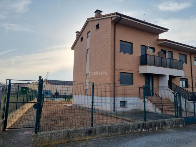 Chalet en venta en Uruñuela, La Rioja