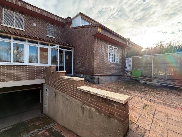 Chalet en venta en Distrito I, Alcalá De Henares