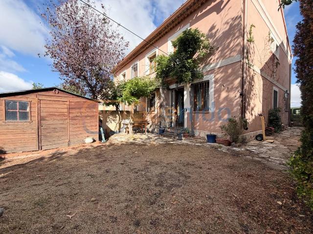 Chalet en venta en Valdearenas, Guadalajara