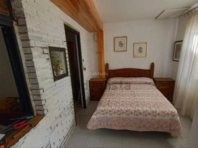 Villa en venta en Valdeltormo