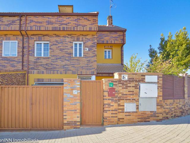 Chalet en venta en Valdemorillo, Madrid