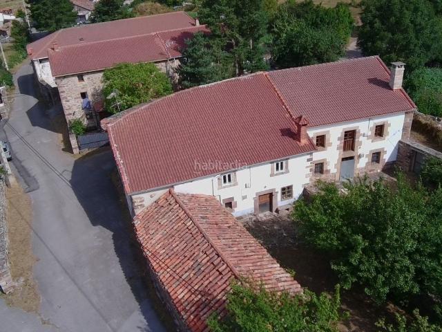 Chalet en venta en Valdeolea, Cantabria