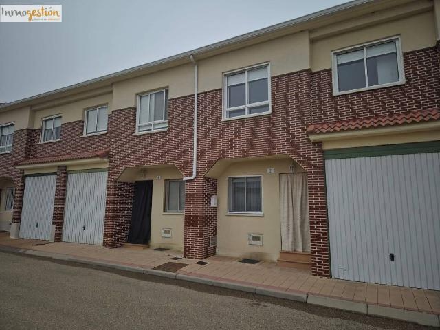 Villa en venta en Valdestillas