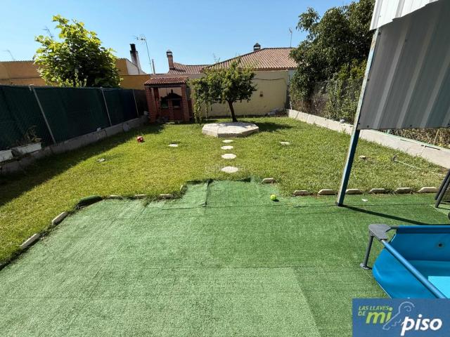 Villa en venta en Valdestillas