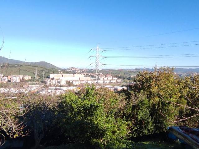 Villa en venta en Valle De Trápaga-trapagaran, Llano