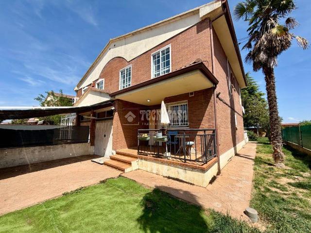 Chalet en venta en Azuqueca De Henares, Castilla-La Mancha