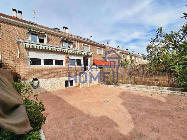Chalet en venta en Azuqueca De Henares, Castilla-La Mancha