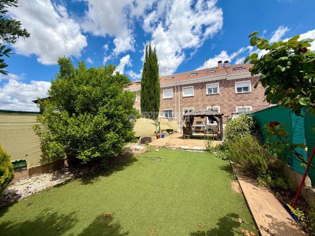 Chalet en venta en Azuqueca De Henares, Castilla-La Mancha
