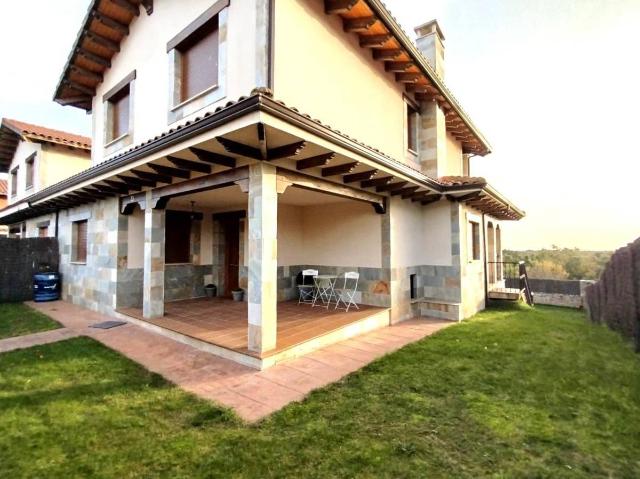 Chalet en venta en Valverde De La Virgen, Castilla y León