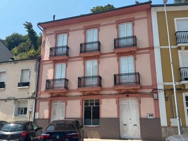 Villa en venta en Vegadeo