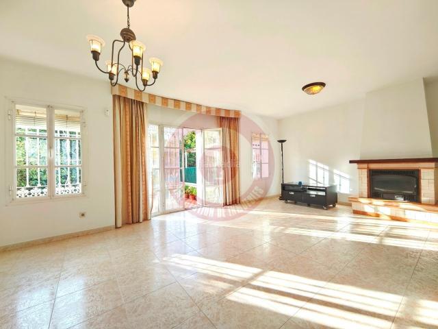 Chalet en venta en La Gloria, La Axarquía