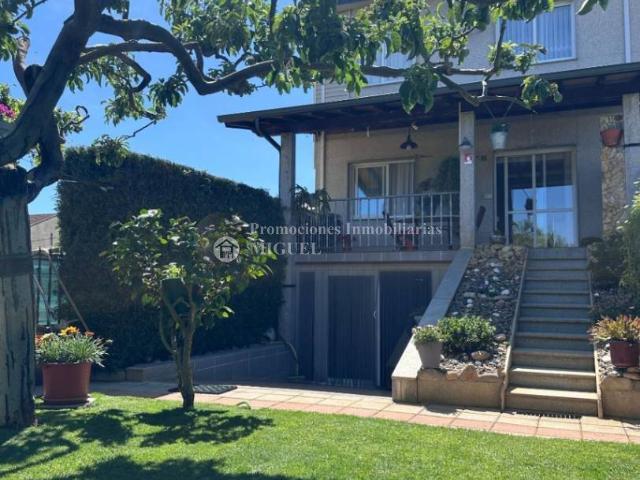 Chalet en venta en Verín