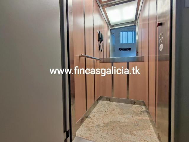 Chalet en venta en Verín