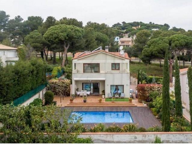 Casa en venta en Vilablareix