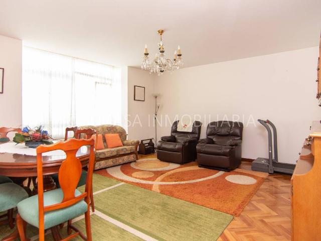 Chalet en venta en Cordeda, A Coruña