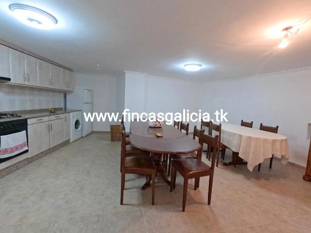 Villa en venta en Vilardevós