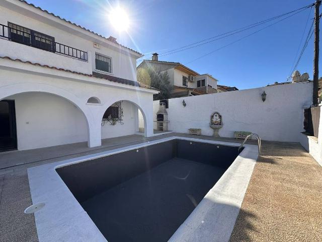 Chalet en venta en Villalbilla, Madrid