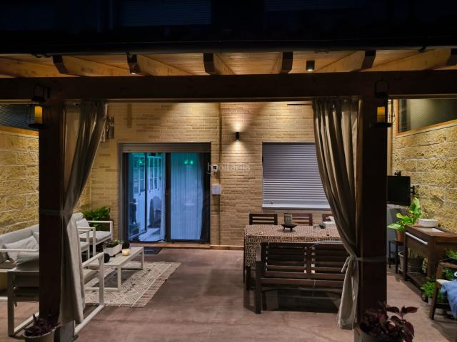 Chalet en venta en Villalbilla, Madrid