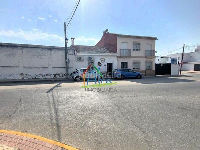 Chalet en venta en Villamanrique De La Condesa, Andalucía