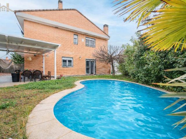 Chalet en venta en Villamantilla, Madrid
