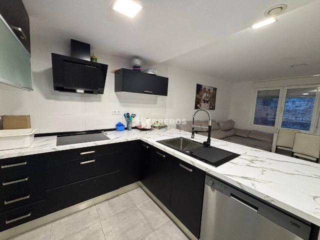 Chalet en venta en Villamediana De Iregua, La Rioja