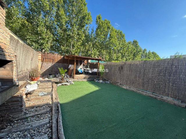 Chalet en venta en Villamediana De Iregua, La Rioja