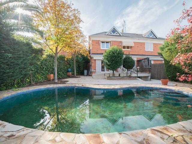 Chalet en venta en Villanueva De La Cañada, Madrid