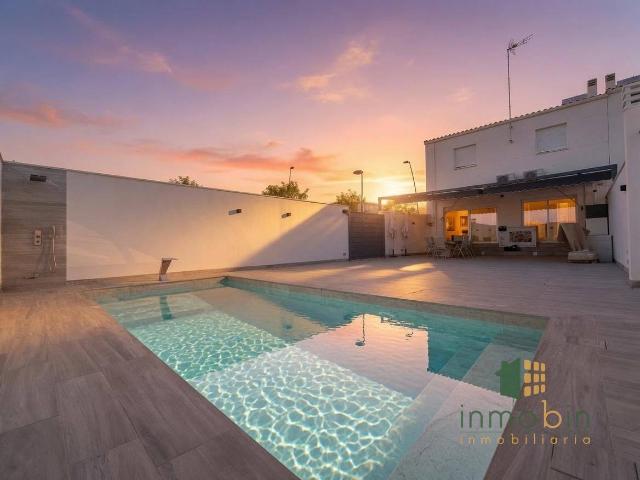 Chalet en venta en Villanueva De La Serena, Extremadura