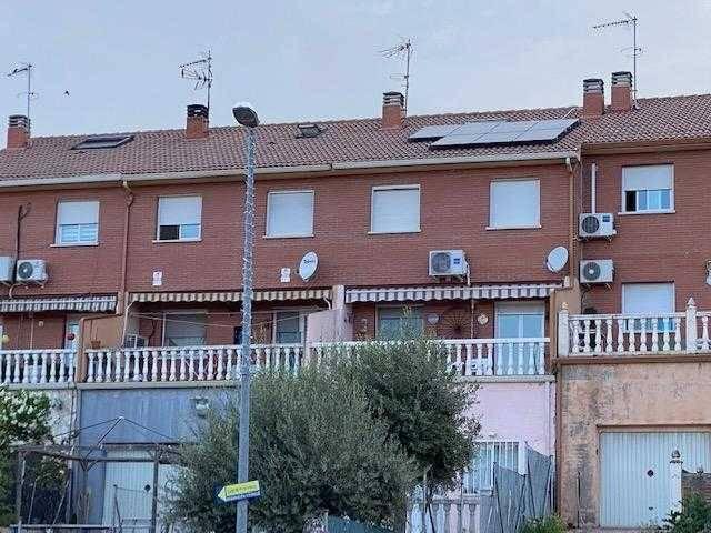 Villa en venta en Villanueva De La Torre