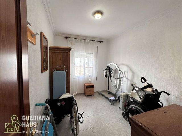 Villa en venta en Villanueva De Los Castillejos
