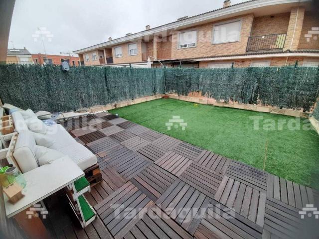 Casa en venta en Villares De La Reina