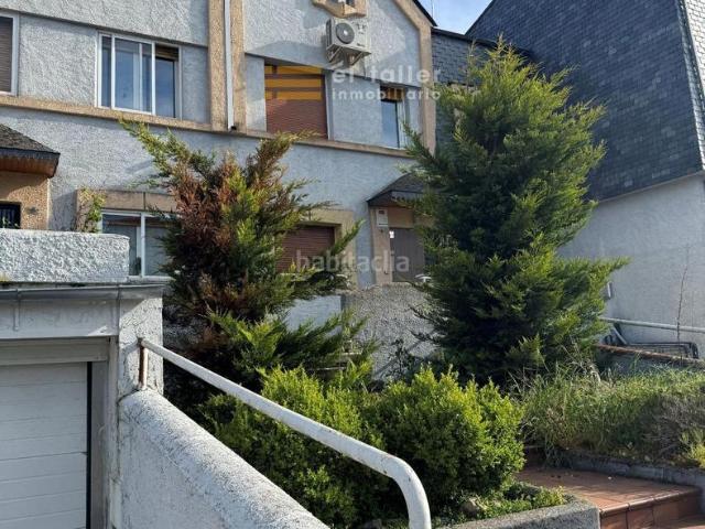 Villa en venta en Villares De La Reina