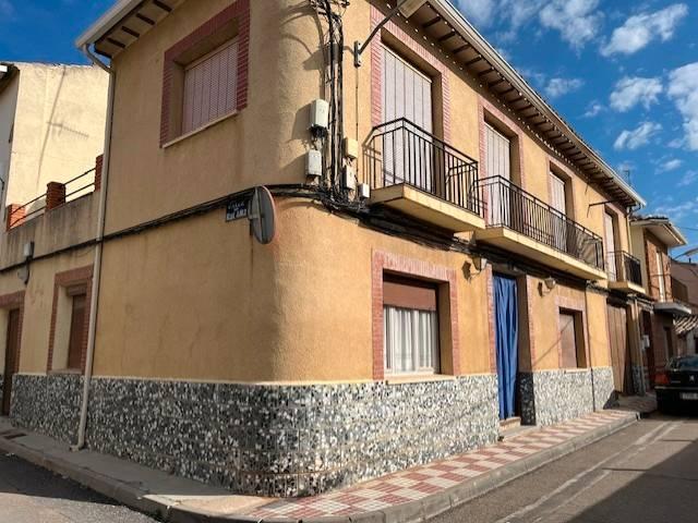 Villa en venta en Villatobas