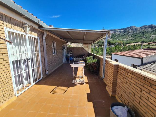 Chalet en venta en l'Alt Vinalopó / El Alto Vinalopó, Valencia