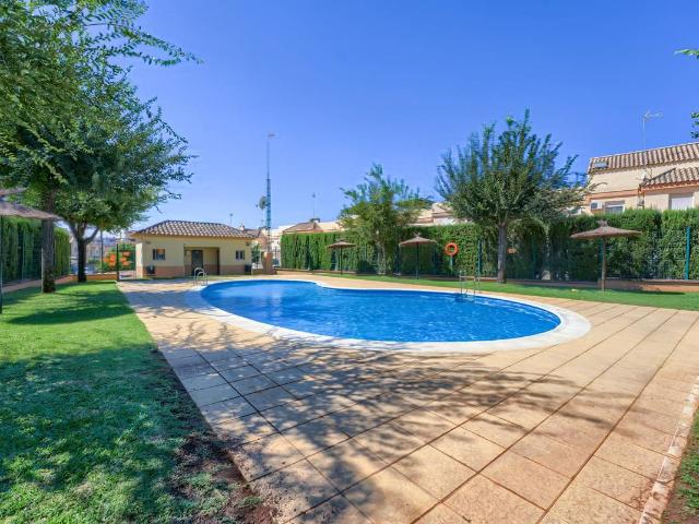 Chalet en venta en Dos Hermanas, Andalucía