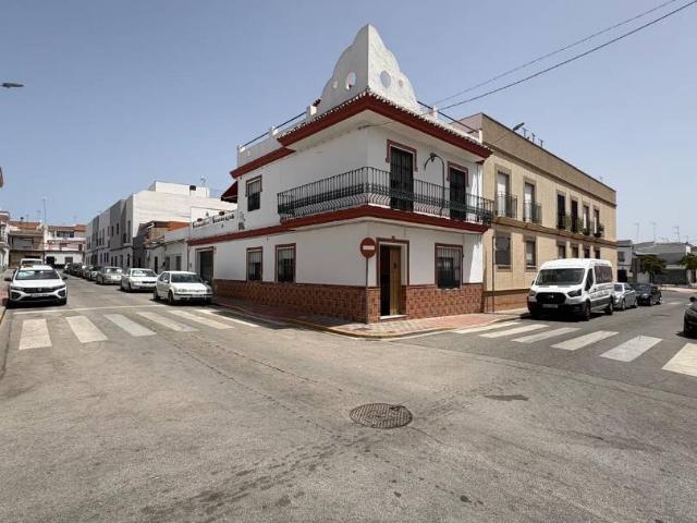 Chalet en venta en Dos Hermanas, Andalucía