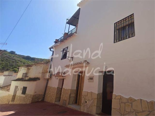 Villa en venta en Viñuela, La Aldea