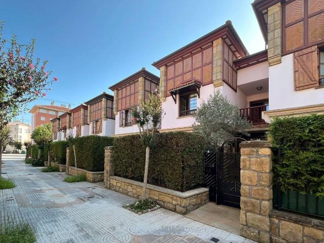 Chalet en venta en Azken Portu, Urola-Kosta