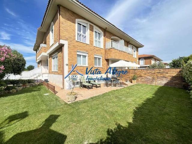 Chalet en venta en Zarratón, La Rioja
