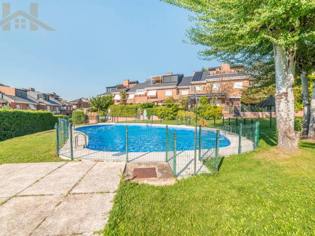 Villa en venta en Majadahonda