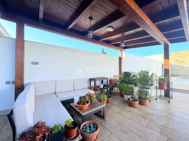 Villa en venta en Arroyomolinos