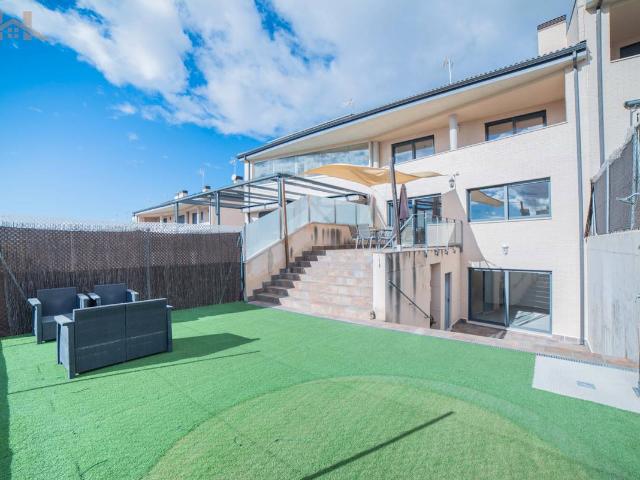 Chalet en venta en Arroyomolinos, Madrid