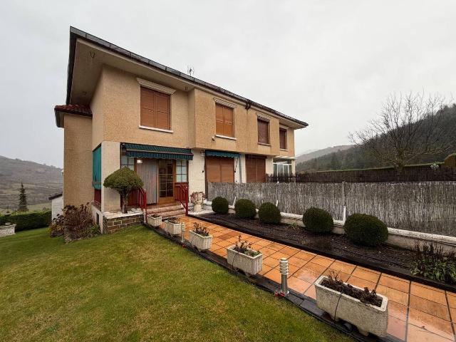 Chalet en venta en Zorraquín, La Rioja
