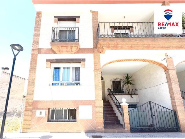 Villa en venta en Zújar