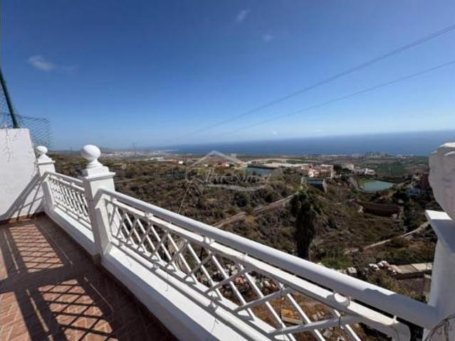 Chalet en venta en Los Menores, Adeje