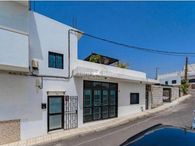 Chalet en venta en Los Menores, Adeje