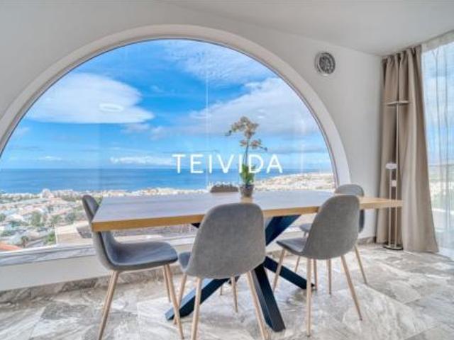 Chalet en venta en San Eugenio Alto, Adeje