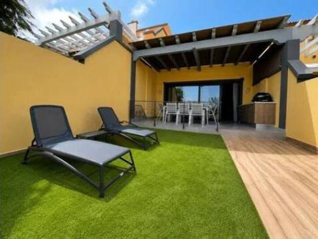 Chalet en venta en La Caleta, Adeje